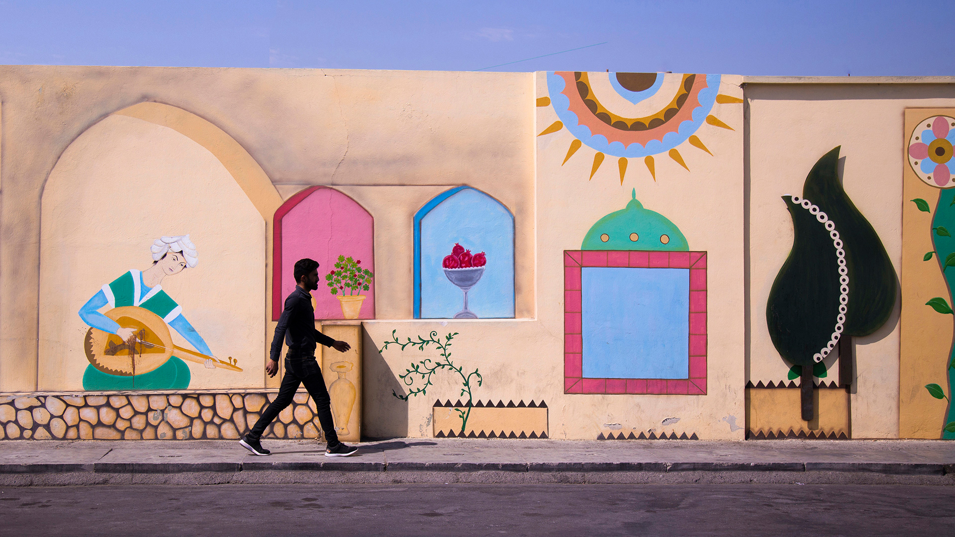 1-walking_in_the_colour